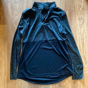 Augusta Ladies Size M Quarter Zip Athletic Top